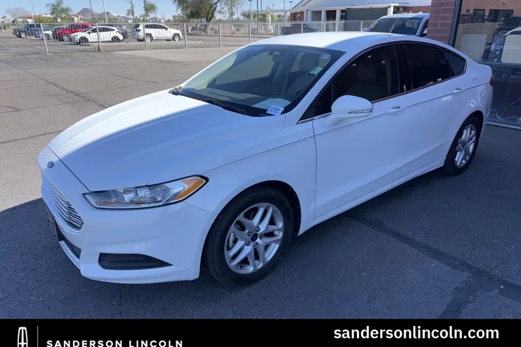 2014 Ford Fusion SE photo 1