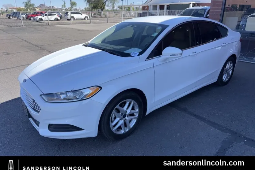 2014 Ford Fusion SE photo 1