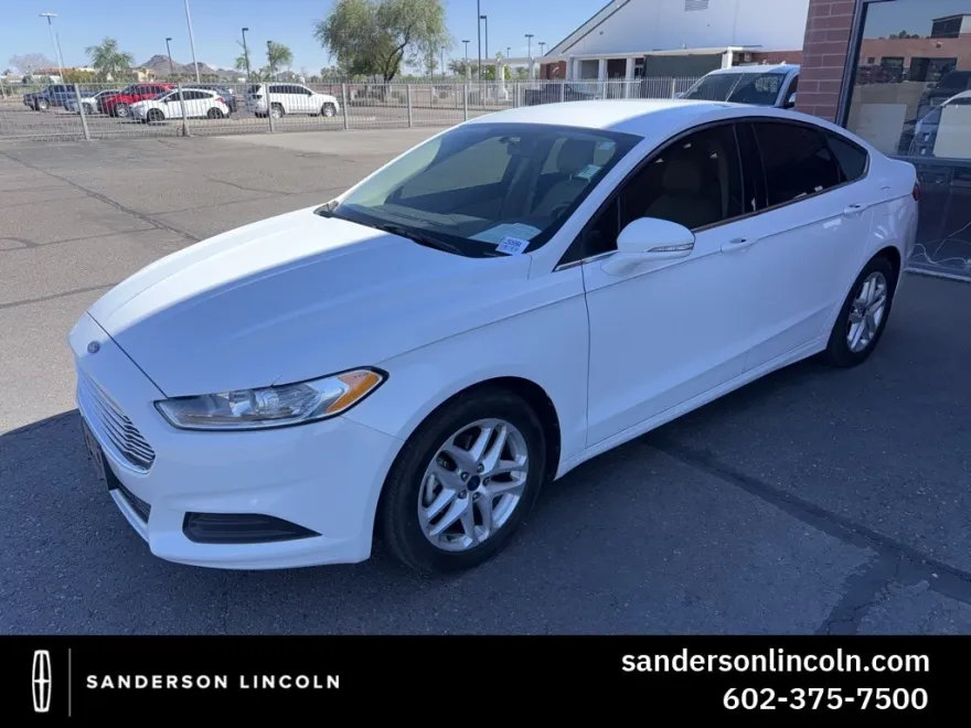 2014 Ford Fusion SE photo 1