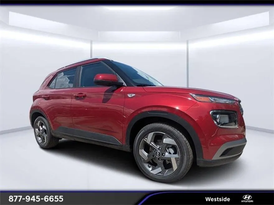 2025 Hyundai Venue SEL photo 1