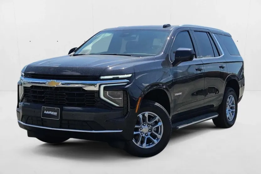2025 Chevrolet Tahoe LS photo 1