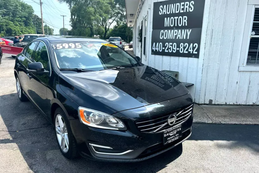2015 Volvo S60 Premier R-Design photo 1
