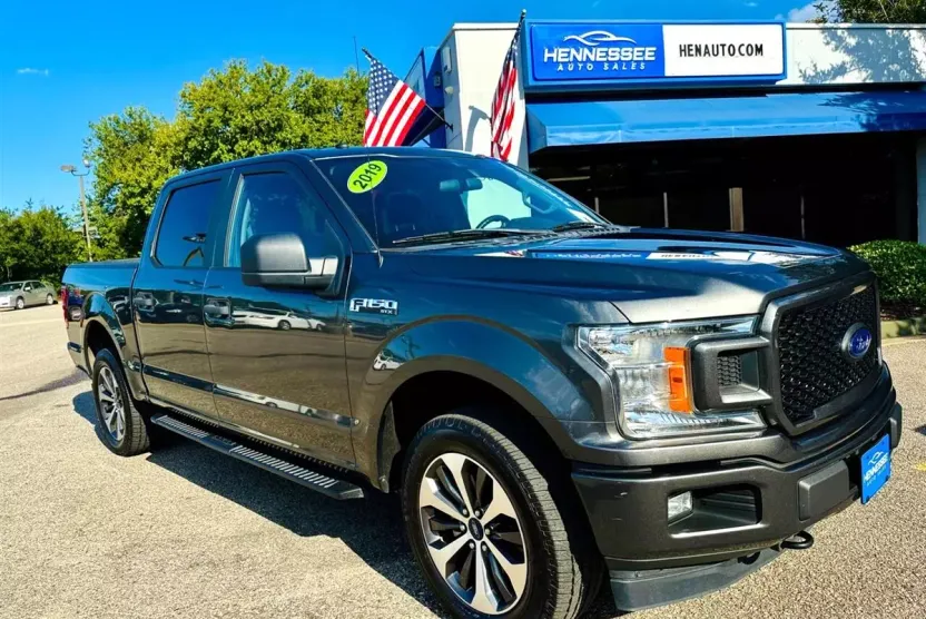 2019 Ford F-150 XL photo 1