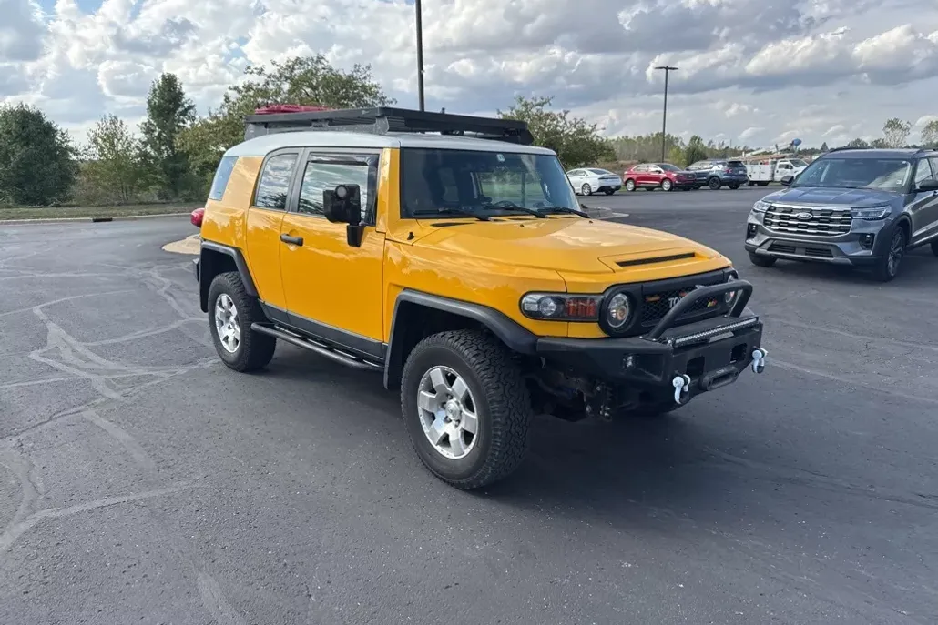 2007 Toyota FJ Cruiser Base photo 1