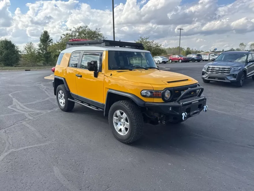 2007 Toyota FJ Cruiser Base photo 1