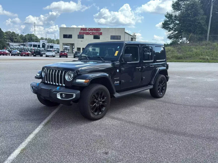 2022 Jeep Wrangler 4xe Unlimited Sahara photo 1