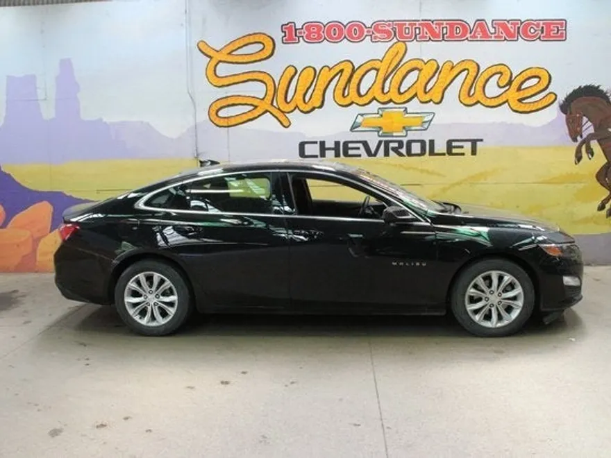 2019 Chevrolet Malibu 1LT photo 1