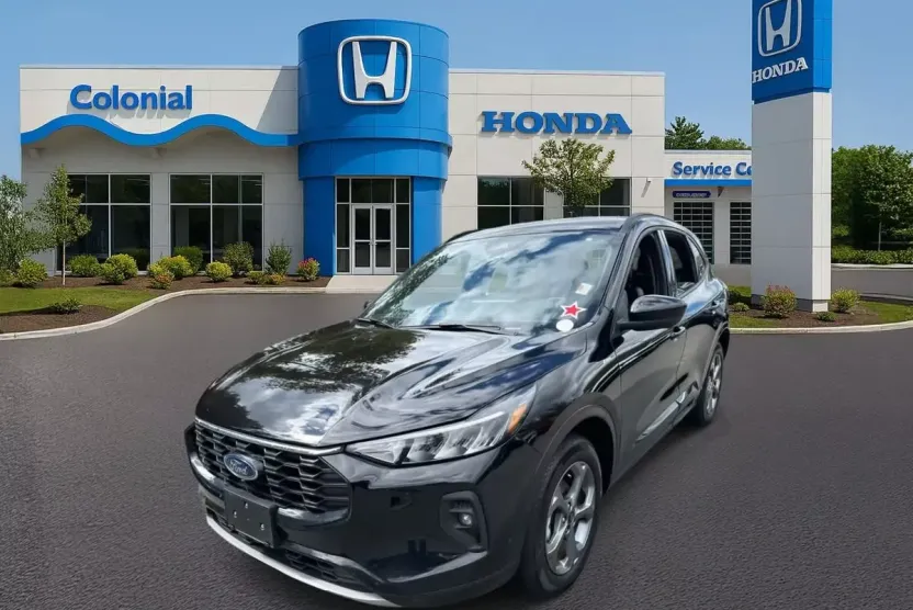 2024 Ford Escape ST-Line Select photo 1