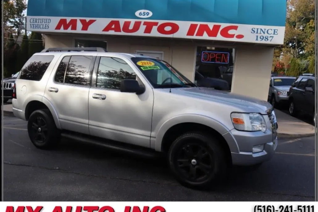2010 Ford Explorer Eddie Bauer photo 1