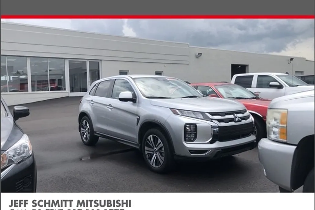 2024 Mitsubishi Outlander Sport ES photo 1