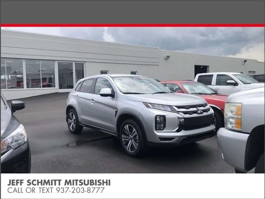 2024 Mitsubishi Outlander Sport ES photo 1
