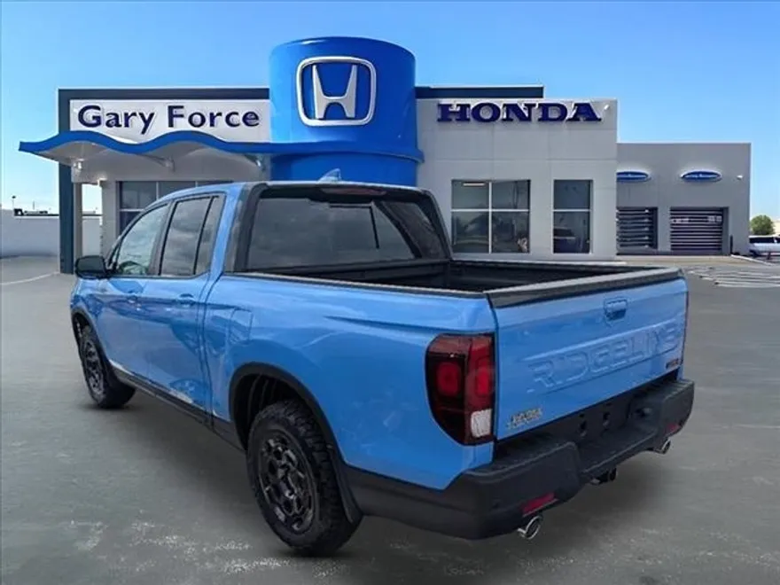 2025 Honda Ridgeline TrailSport photo 1