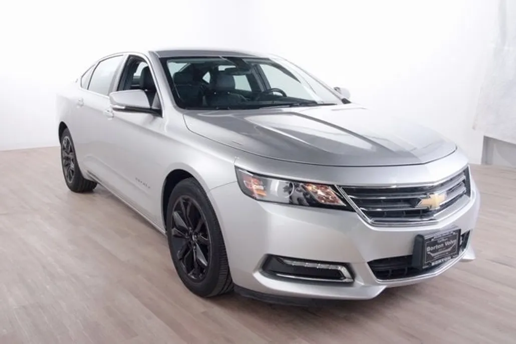 2018 Chevrolet Impala 1LT photo 1