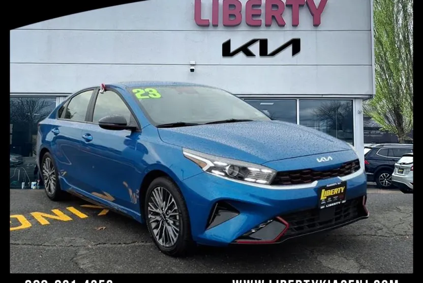 2023 Kia Forte GT-Line photo 1