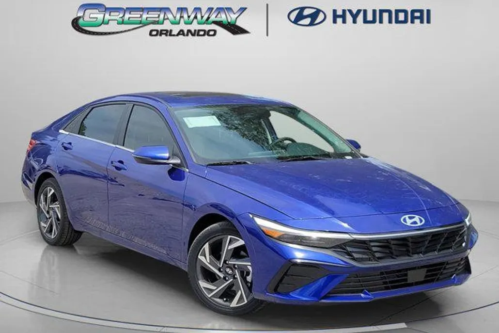 2025 Hyundai Elantra Limited photo 1