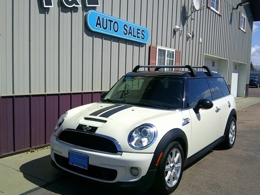 2012 Mini Clubman Base S photo 1