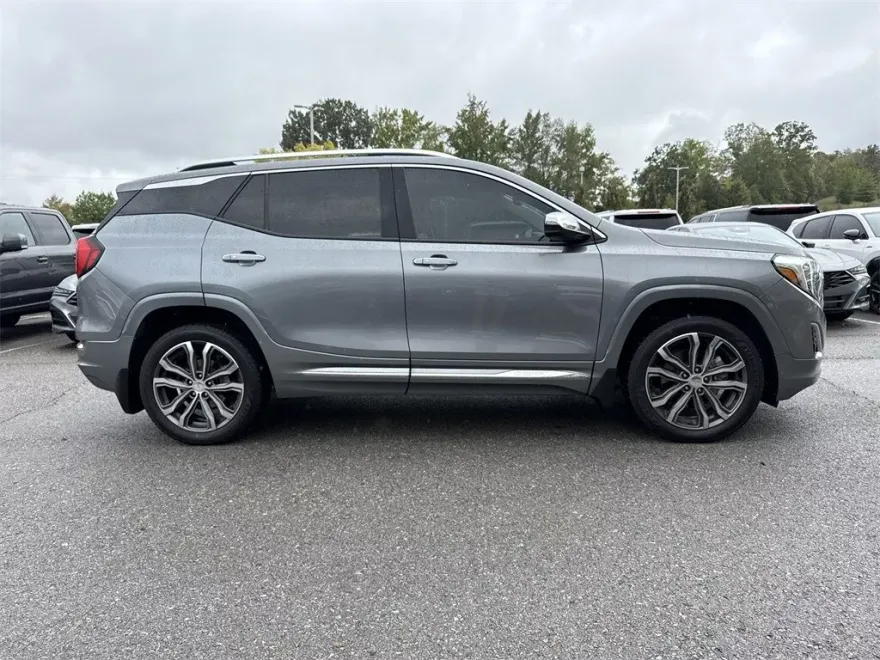 2020 Gmc Terrain Denali photo 1