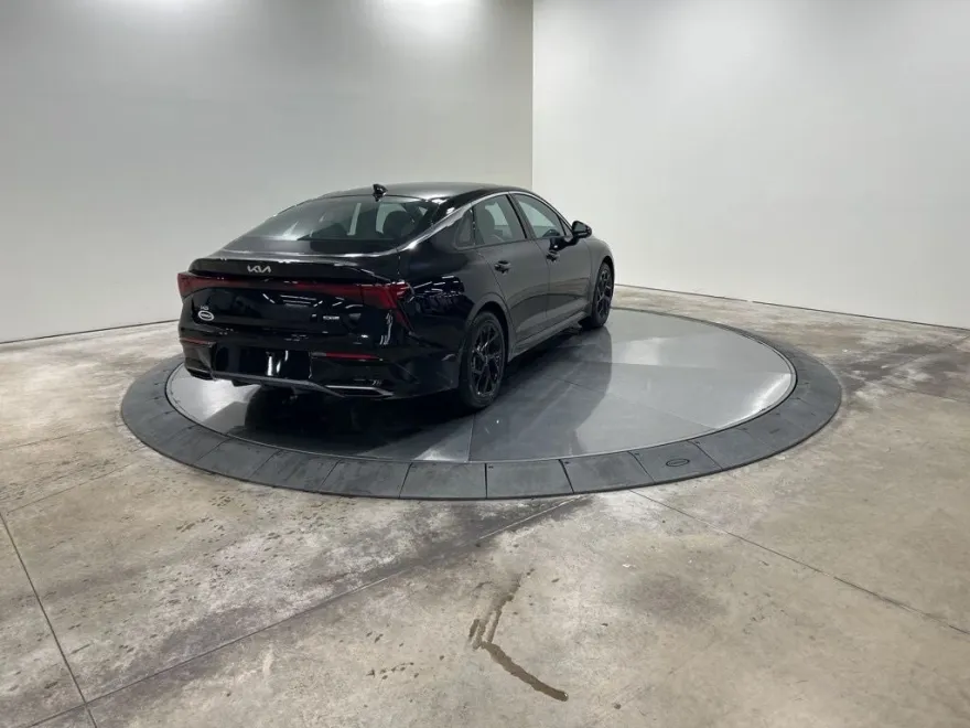 2026 Kia K5 GT-Line photo 1