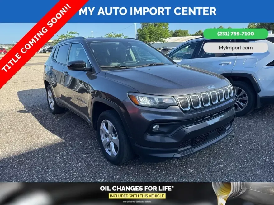2022 Jeep Compass Latitude photo 1