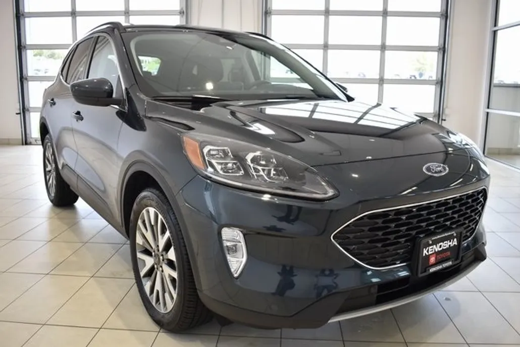 2022 Ford Escape Titanium photo 1