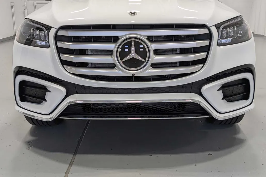 2026 Mercedes Benz GLS 580 4MATIC photo 1