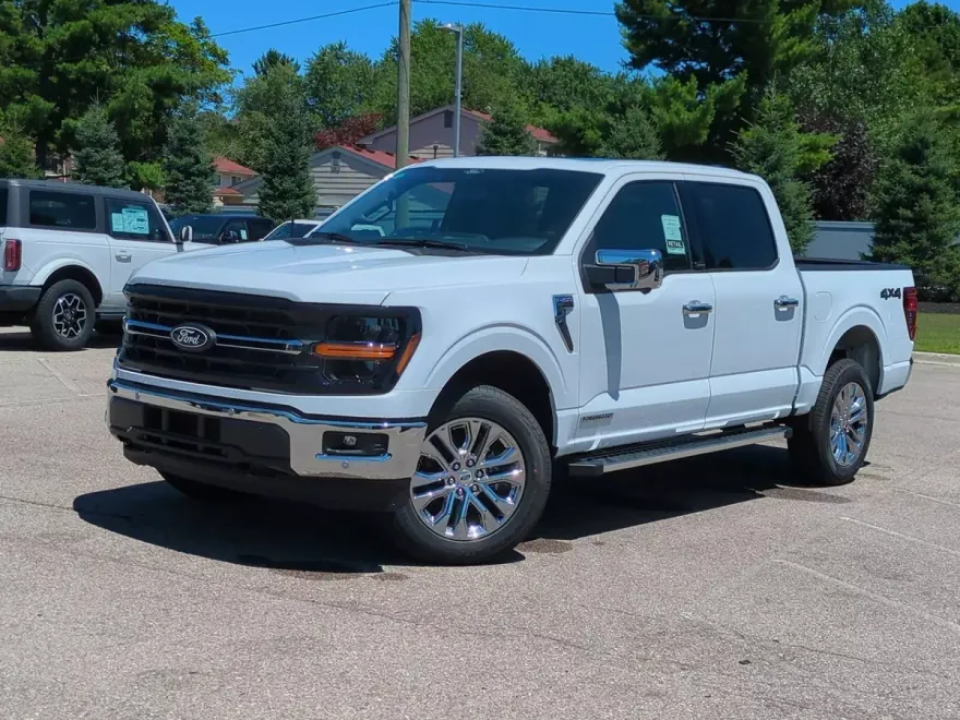2025 Ford F-150 XLT photo 1