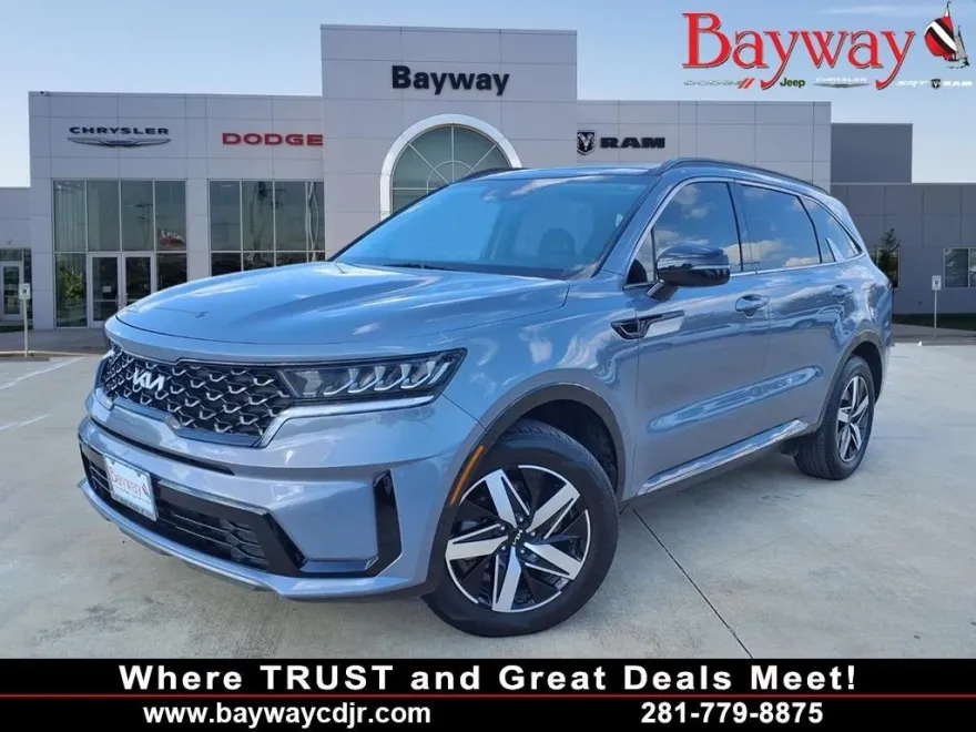 2022 Kia Sorento S photo 1
