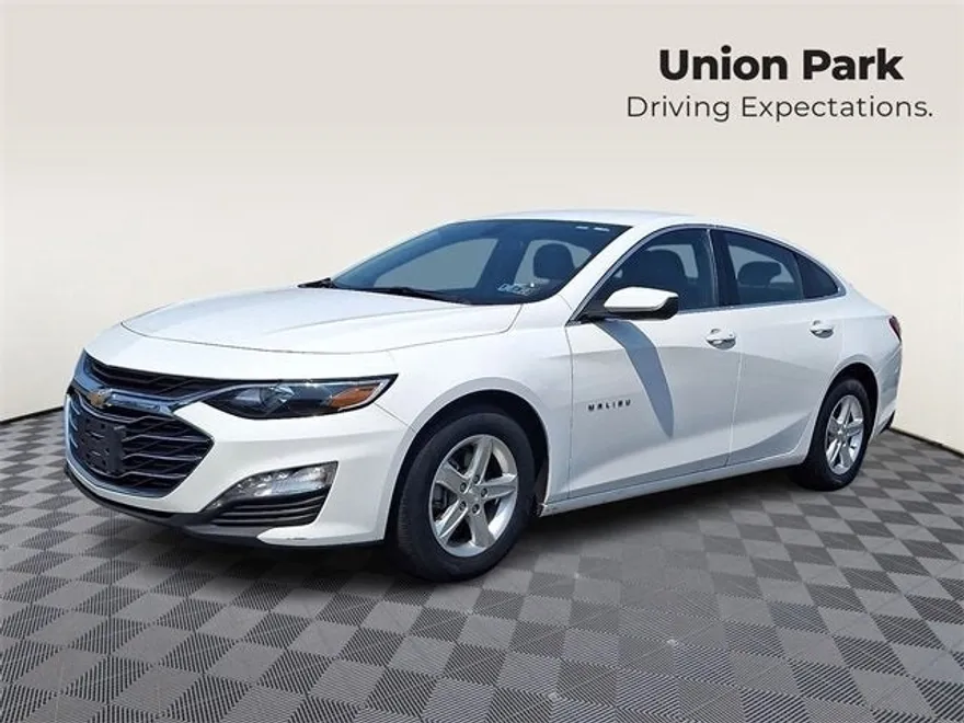 2022 Chevrolet Malibu 1LT photo 1