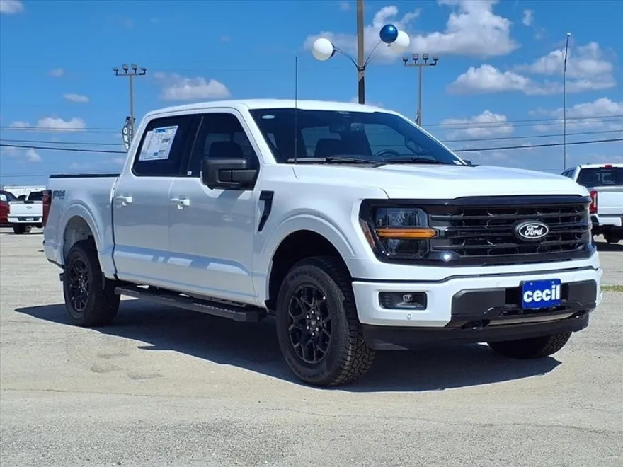 2025 Ford F-150 XLT photo 1