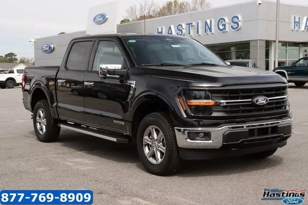 2025 Ford F-150 XLT photo 1