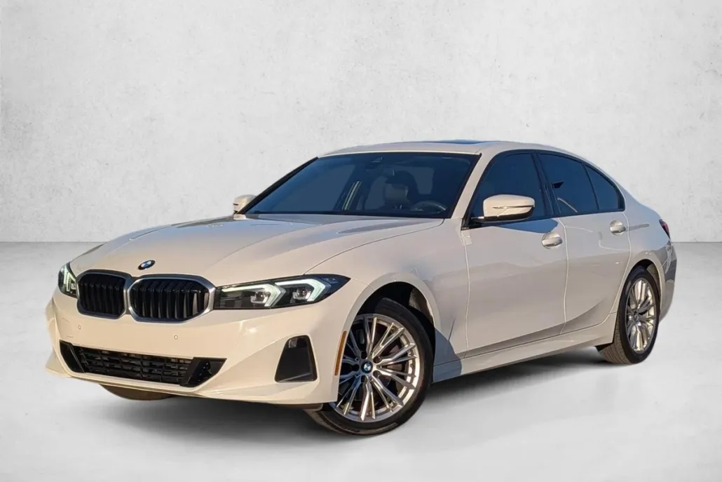 2023 Bmw 330i photo 1
