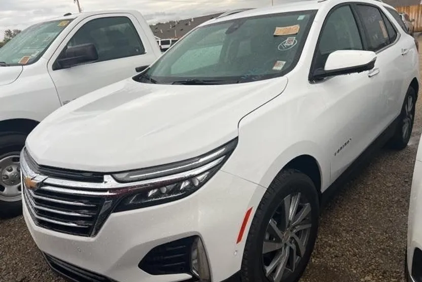 2024 Chevrolet Equinox Premier photo 1
