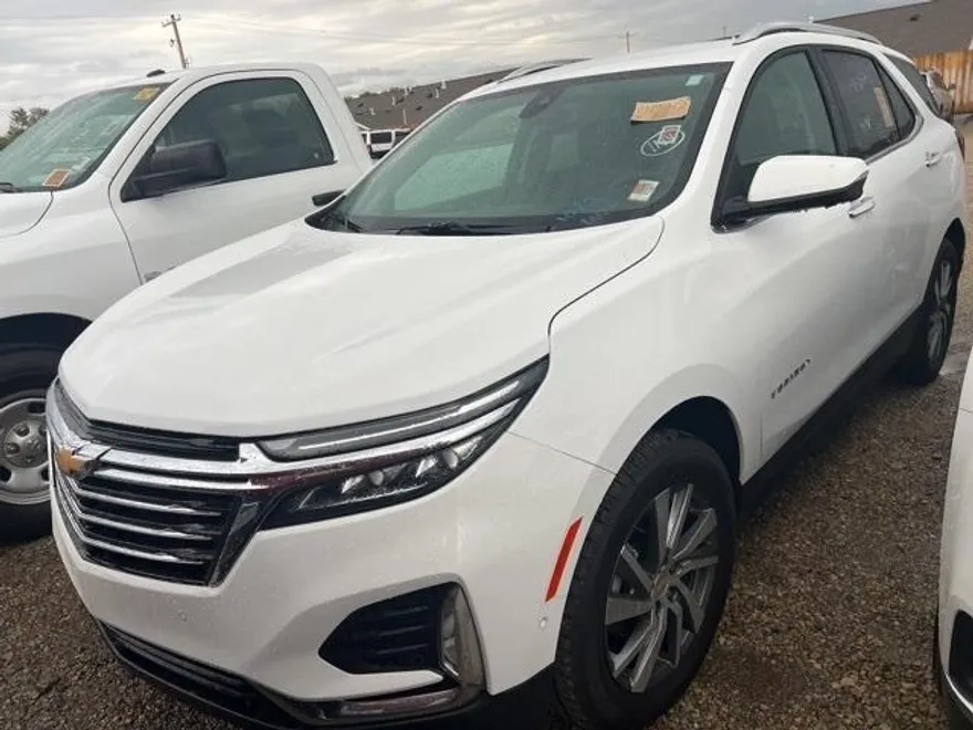 2024 Chevrolet Equinox Premier photo 1