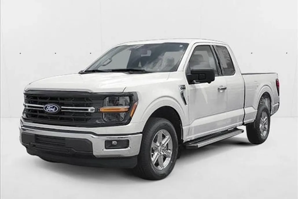 2025 Ford F-150 XLT photo 1