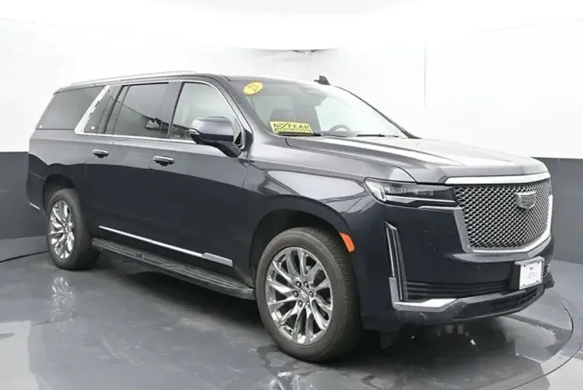 2023 Cadillac Escalade ESV Premium Luxury photo 1