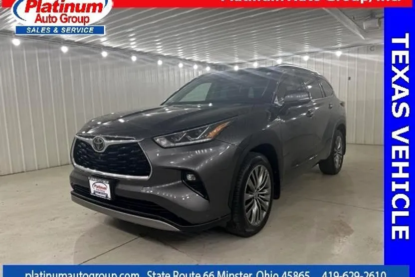 2021 Toyota Highlander Platinum photo 1