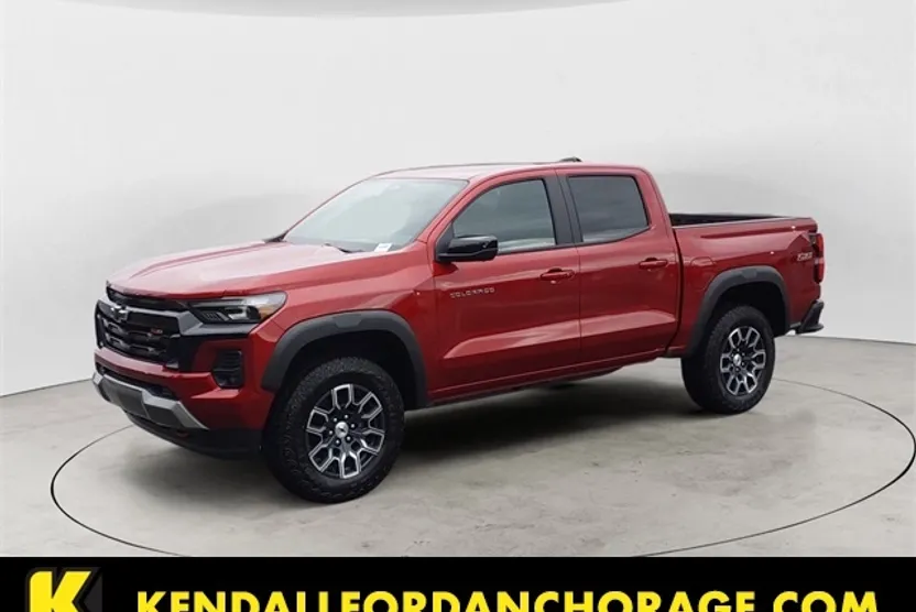 2024 Chevrolet Colorado Z71 photo 1