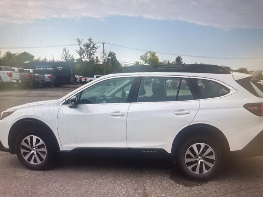 2020 Subaru Outback 2.5i photo 1