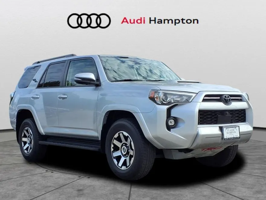 2022 Toyota 4Runner TRD Off-Road Premium photo 1
