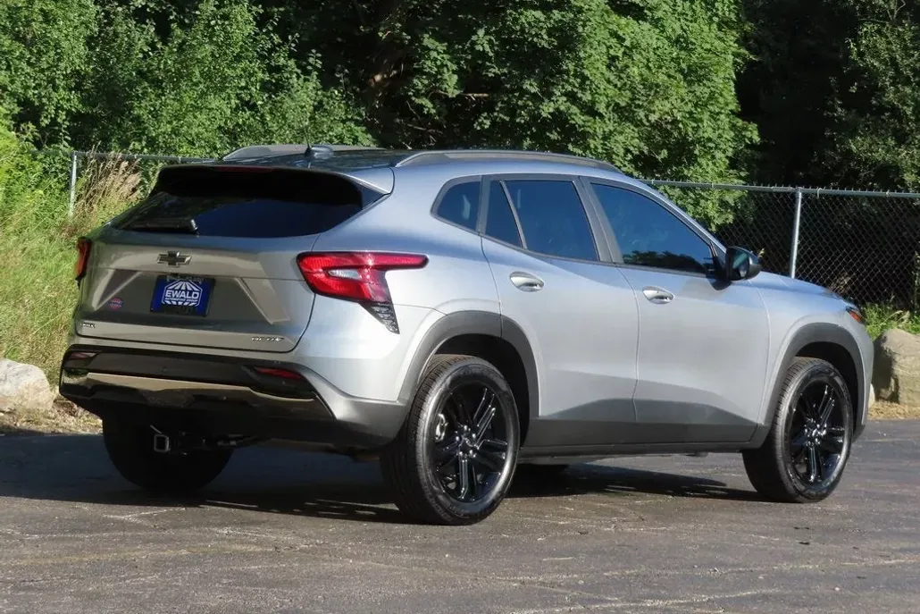 2025 Chevrolet Trax ACTIV photo 1