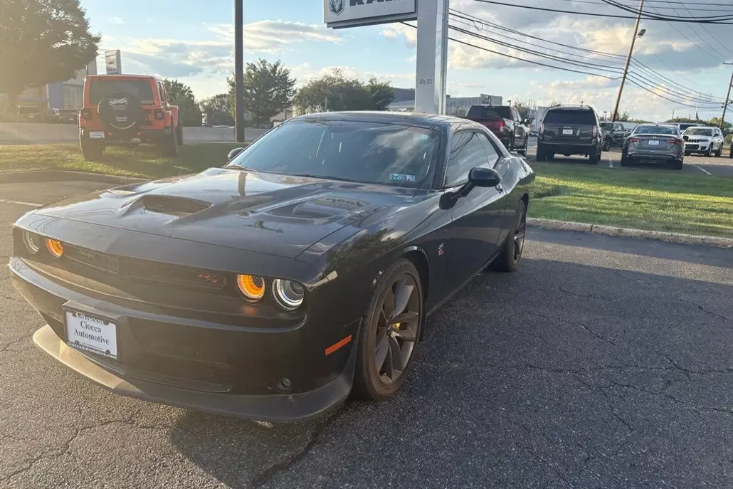 2019 Dodge Challenger R/T Scat Pack photo 1