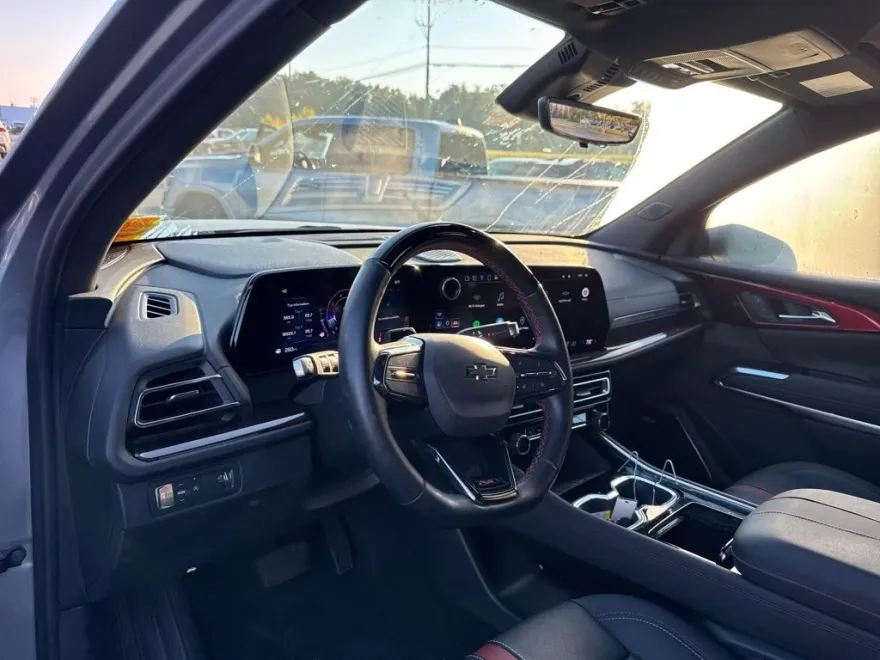 2024 Chevrolet Traverse RS photo 1