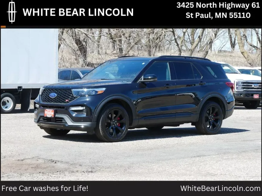 2023 Ford Explorer ST photo 1