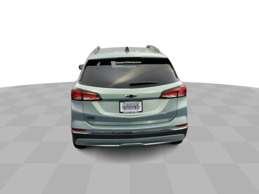 2022 Chevrolet Equinox RS photo 1