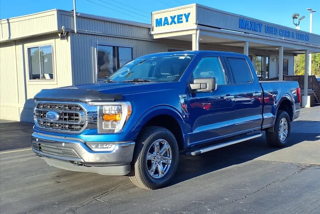 2023 Ford F-150 XLT photo 1