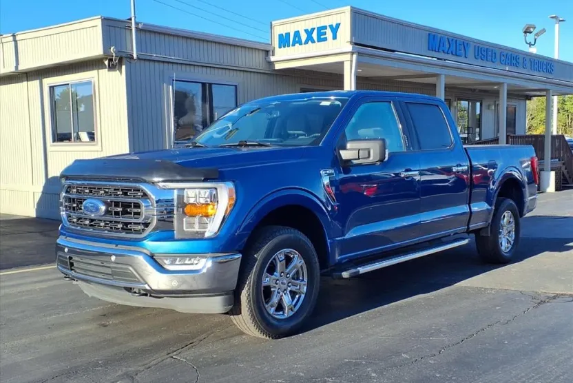 2023 Ford F-150 XLT photo 1