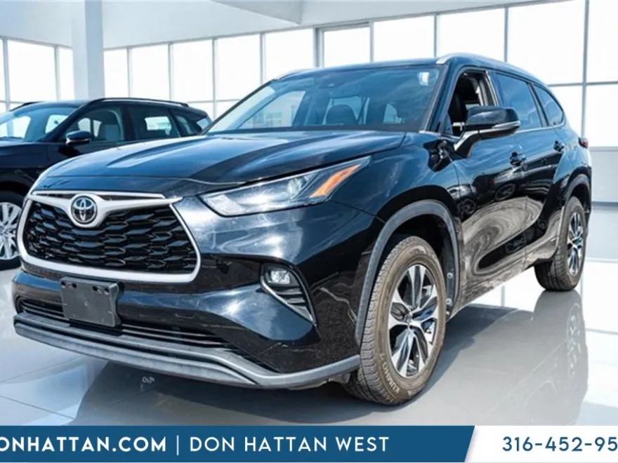 2022 Toyota Highlander XLE photo 1