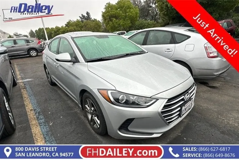 2018 Hyundai Elantra SEL photo 1