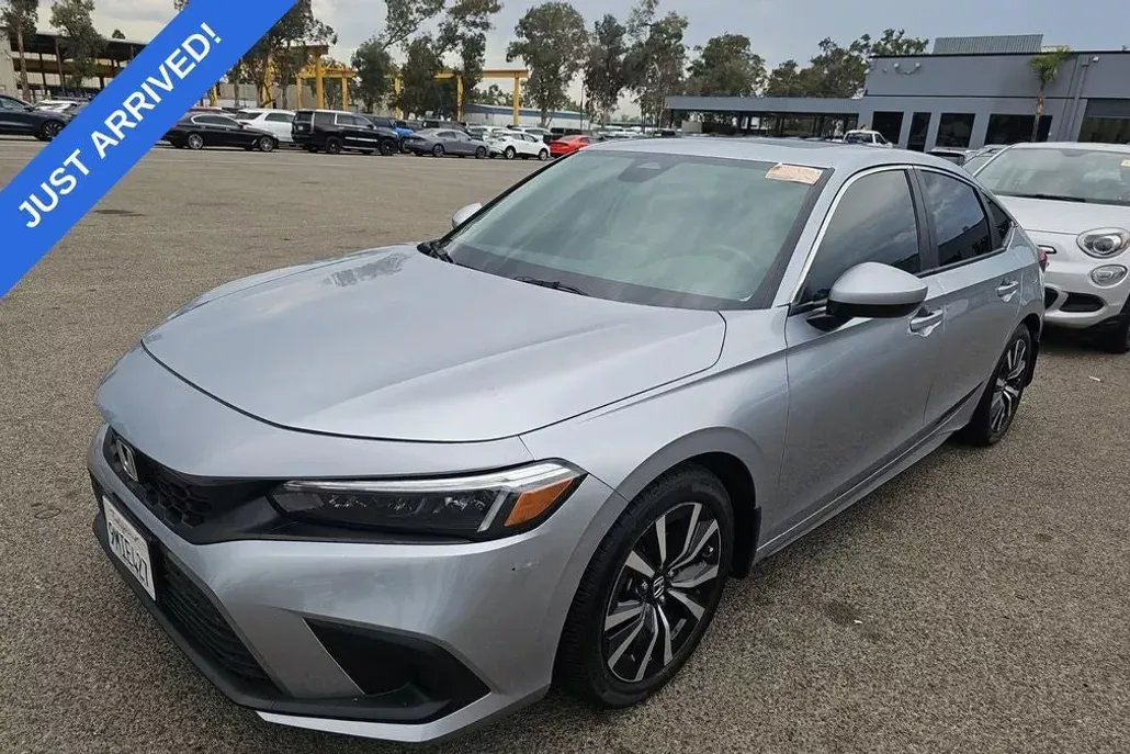 2024 Honda Civic EX-L photo 1
