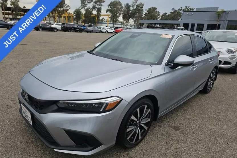 2024 Honda Civic EX-L photo 1